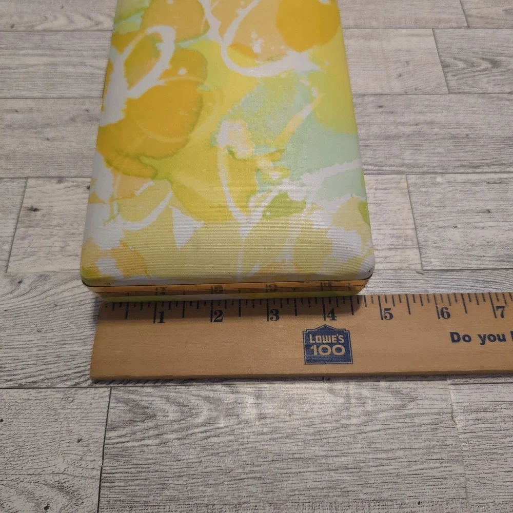 Mele Clamshell Hard Case Floral 1970's Travel Jewelry Box‎ Vintage